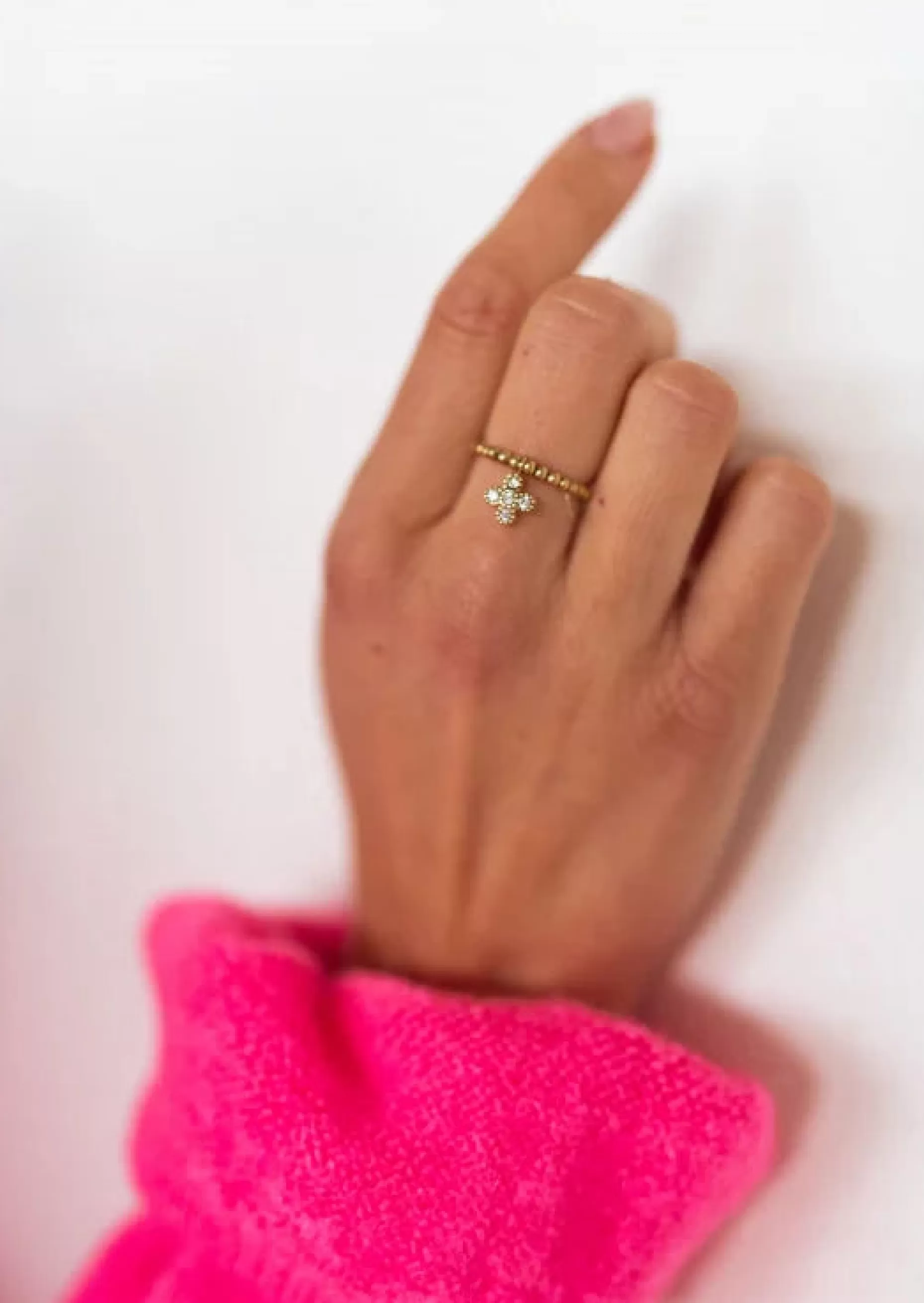 Hot Bague Cross dorée | Bague en croix | Ready-to-wear online | Easy Clothes Bagues