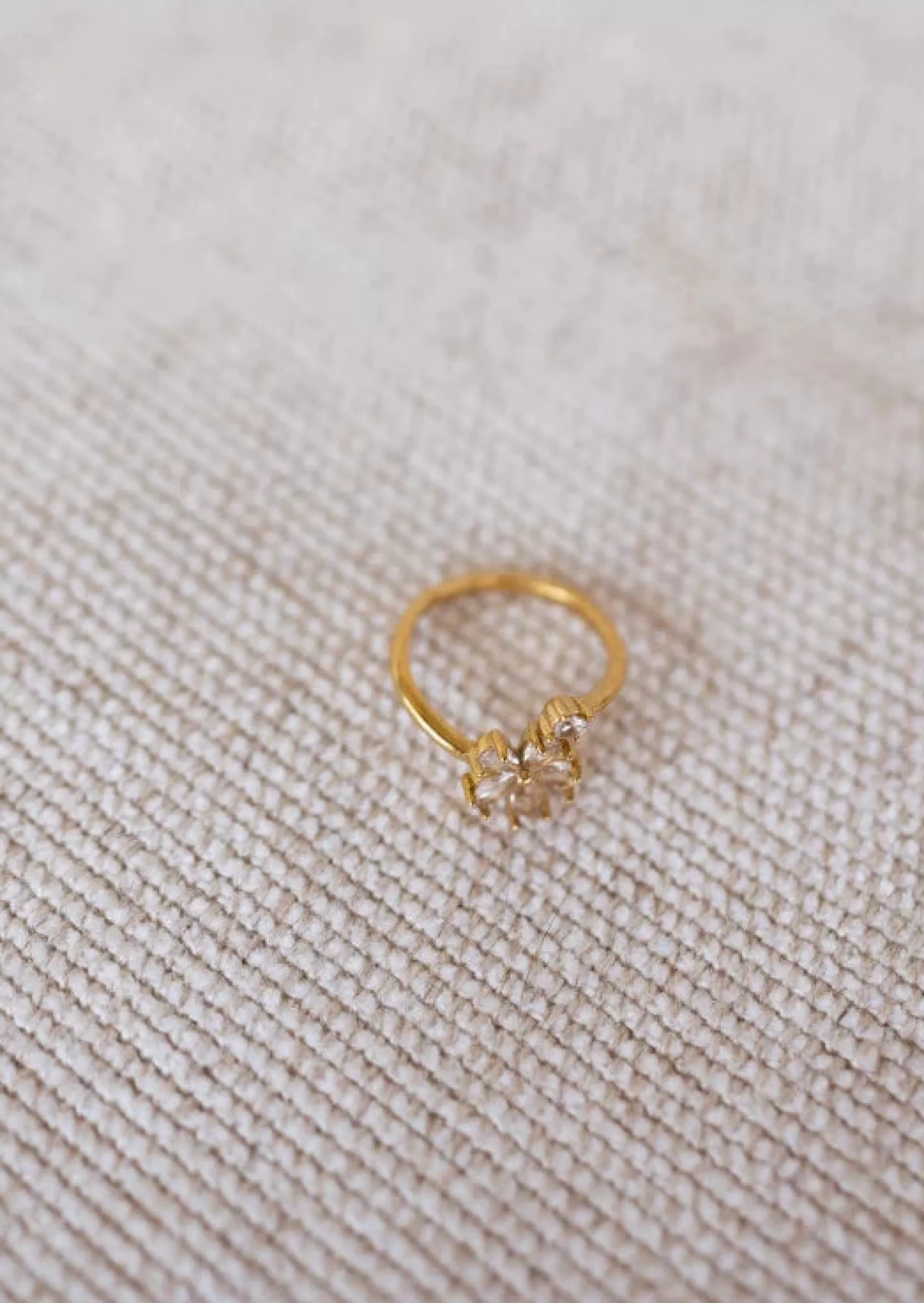 Online Bague Rilla dorée | Bague effet diamants | Prêt-à-porter en ligne |  Easy Clothes Bagues