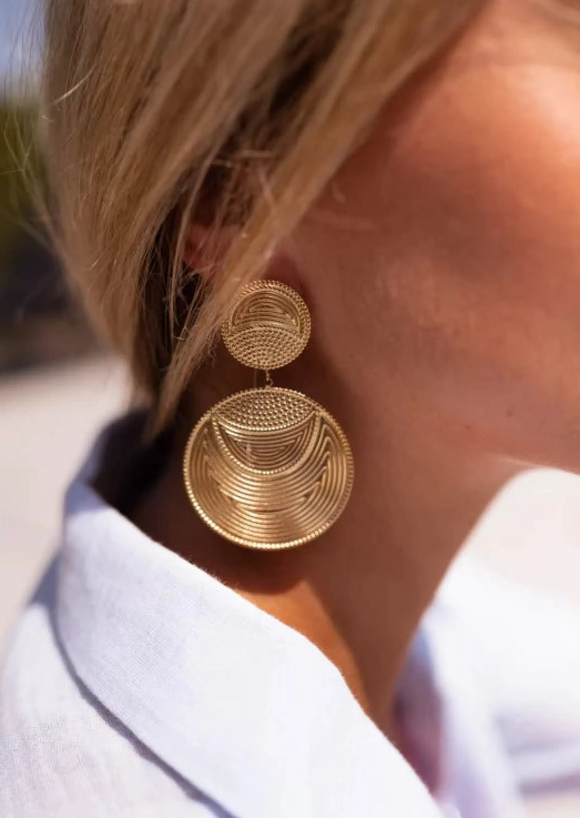 Shop Boucles d’oreilles Gory dorées | Boucles d’oreilles habillées | Prêt-à-porter en ligne |  Easy Clothes Boucles d'oreilles