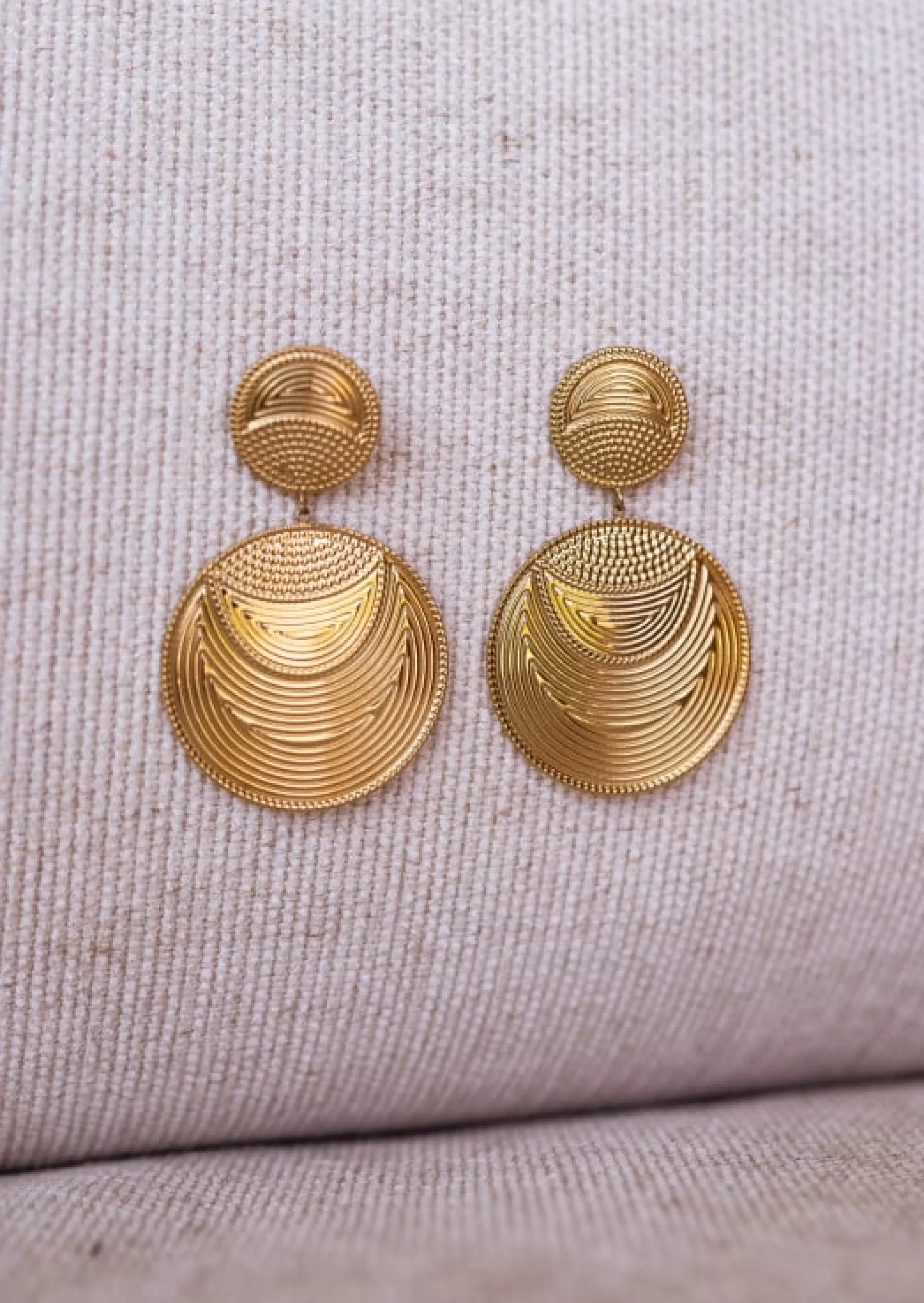 Shop Boucles d’oreilles Gory dorées | Boucles d’oreilles habillées | Prêt-à-porter en ligne |  Easy Clothes Boucles d'oreilles