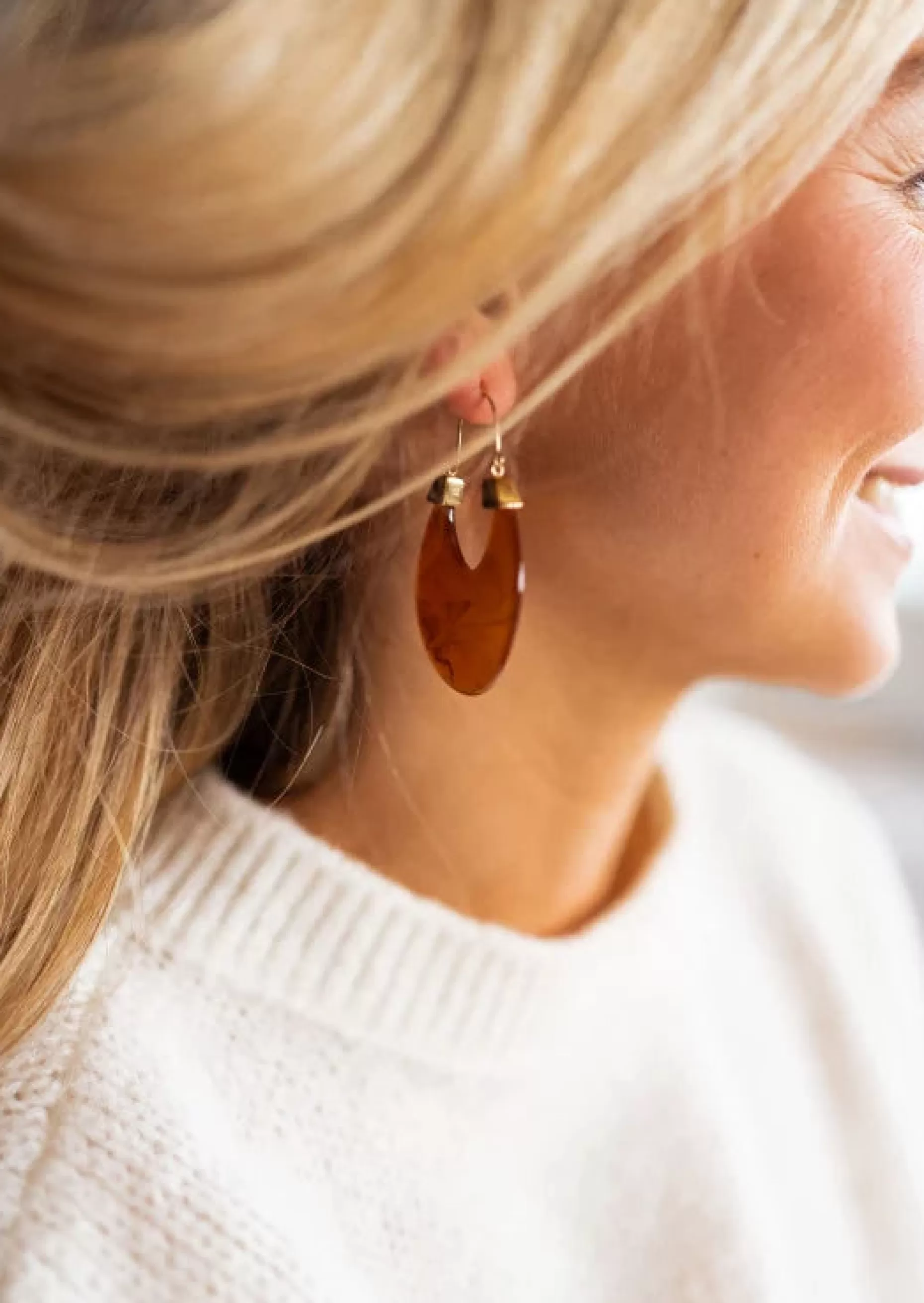 Store Boucles d’oreilles Gufa dorées et brunes  | Boucles d'oreilles originales | Prêt-à-porter en ligne | Easy Clothes Boucles d'oreilles