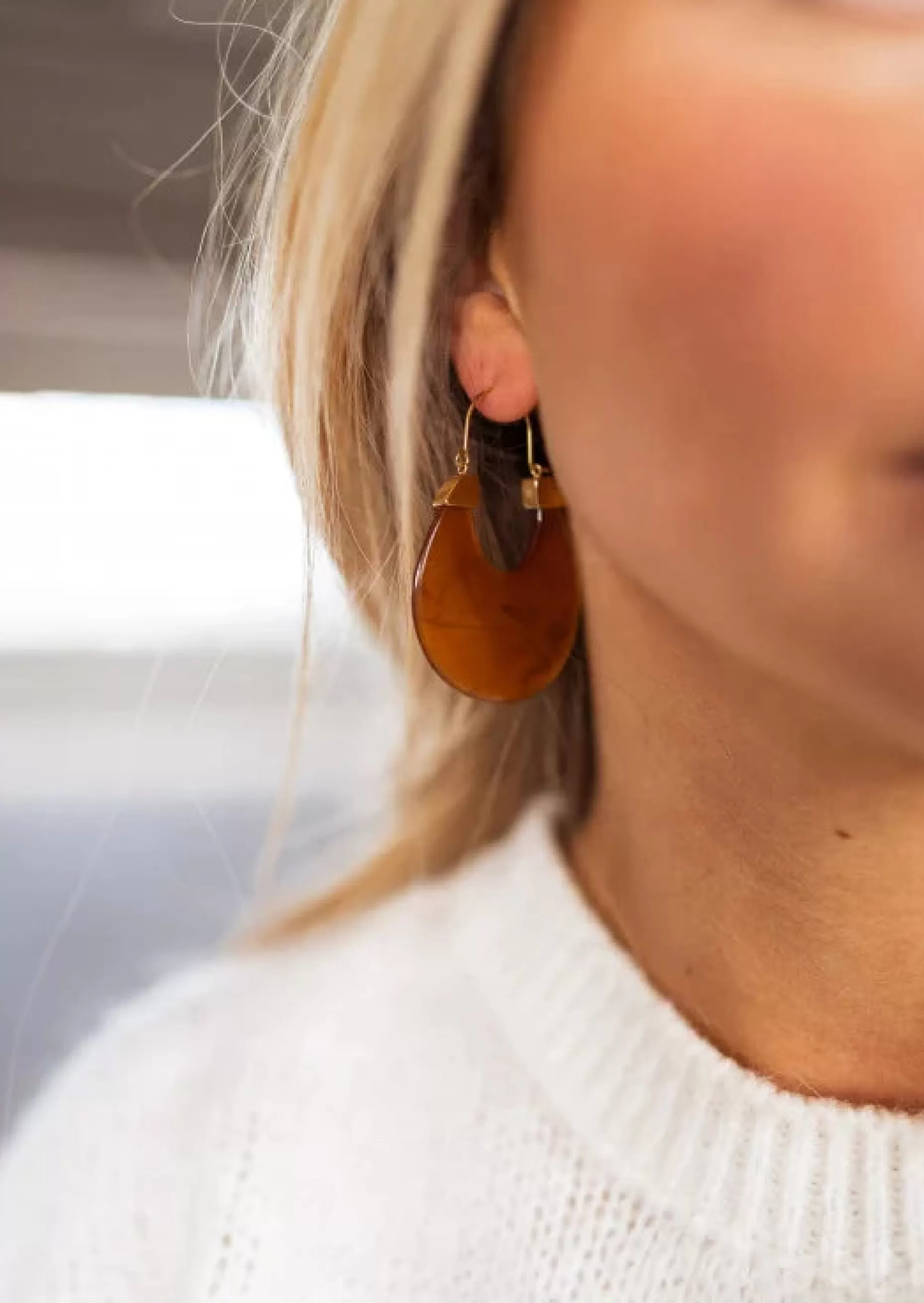 Store Boucles d’oreilles Gufa dorées et brunes  | Boucles d'oreilles originales | Prêt-à-porter en ligne | Easy Clothes Boucles d'oreilles
