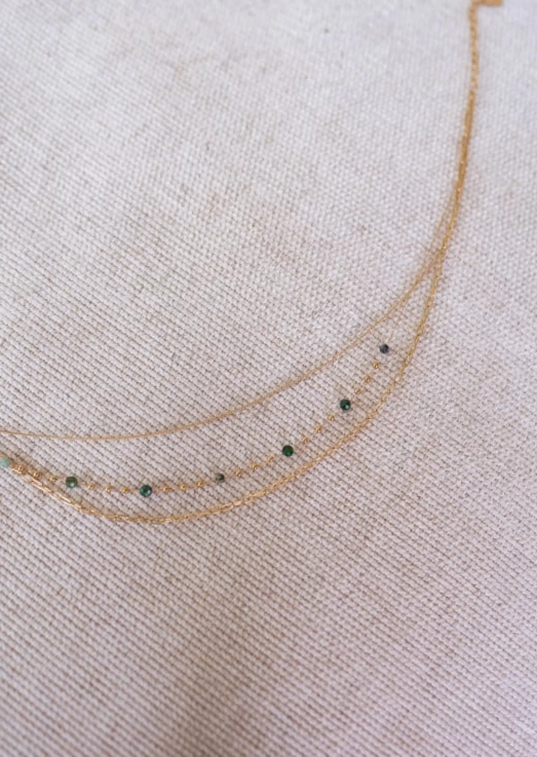 Store Collier Laza doré et vert | Collier multi-rangs  |  Prêt-à-porter en ligne | Easy Clothes Colliers